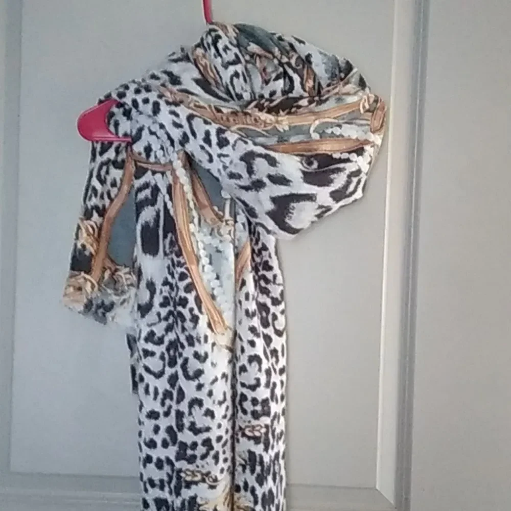 CHICO'S SCARF/WRAP MIX PRINT ONE SZ EUC - Picture 4 of 4